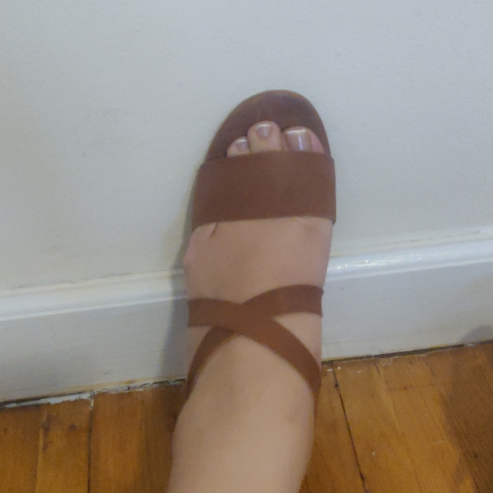 Heels - Picture 4 of 4